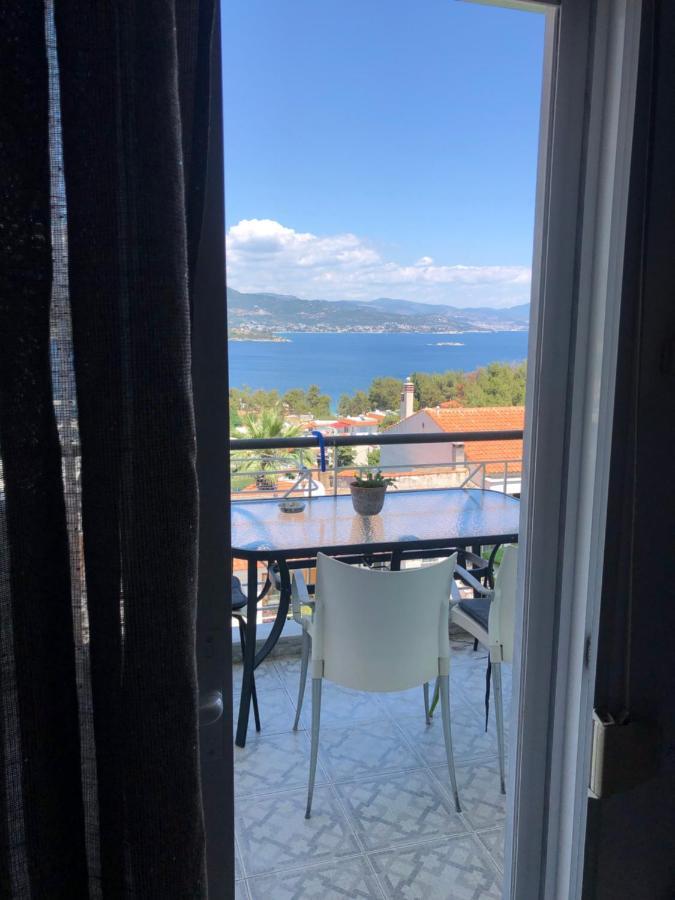 Iraklitsa Bay View Apartment Nea Iraklitsa Bagian luar foto